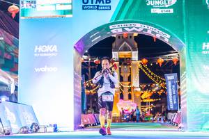 BIB: 133
                            <button type="button" onclick="openModal(21813939)" class="btn btn-primary btn-sm float-right btn-popup" data-toggle="modal" data-target=".modal-high-quality">
                        <i class="fas fa-shopping-cart"></i> Add to Cart
                    </button>
                                            <button type="button" onclick="isThisMe(21813939, true)" class="btn btn-success btn-sm float-right btn-popup btn-isme hidden" data-toggle="tooltip" data-placement="bottom" title="นี่คือรูปของคุณใช่ไหม คลิกที่นี่เพื่อเอาเข้าอัลบั้ม">
                        <i class="fas fa-plus"></i> Add to album
                    </button>
                    <button type="button" onclick="isThisMe(21813939, false)" class="btn btn-warning btn-sm float-right btn-popup btn-isnotme hidden">
                        <i class="fas fa-ban"></i> Remove from album
                    </button>